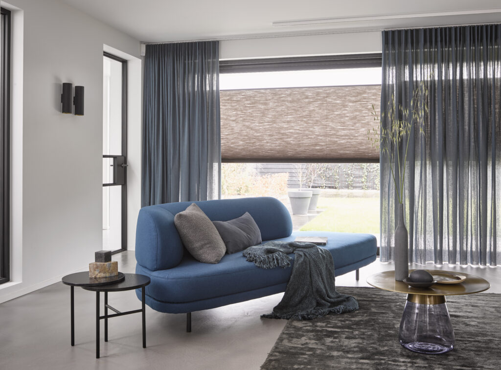 Abma zonwering en garagedeuren